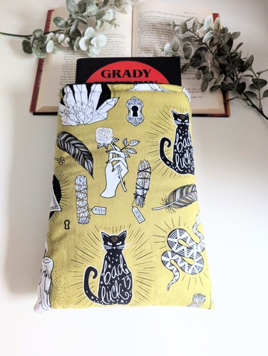 Book sleeve large - book,