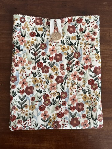 Floral calico print ipad - floral, book