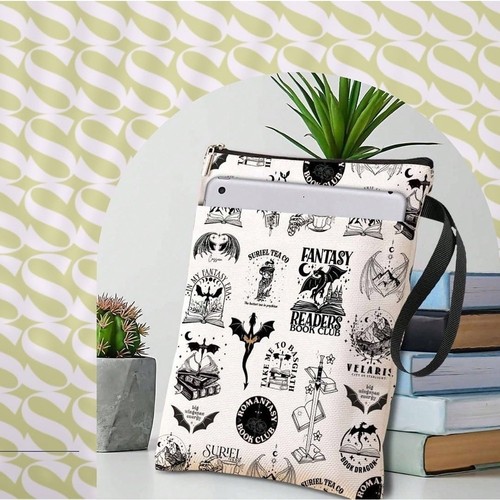 Book protector with zipper - with,